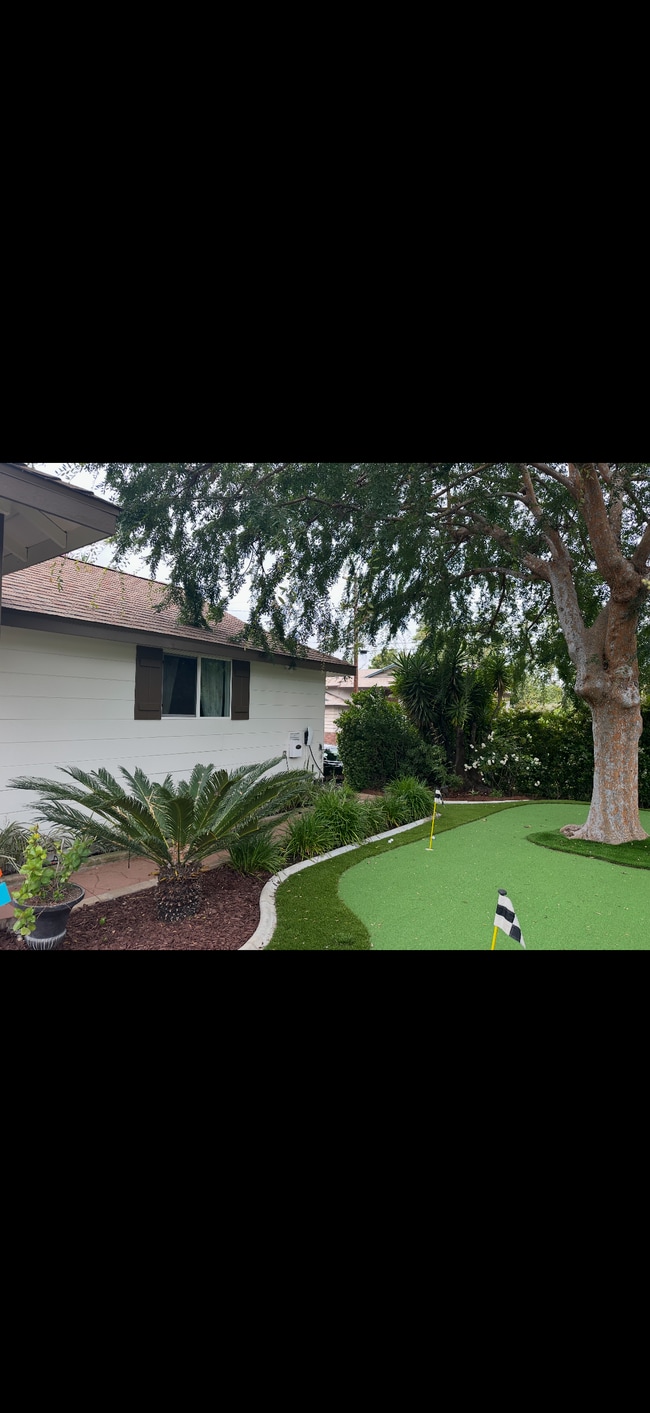 Photo - 2600 Delevan Dr