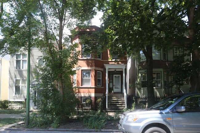 Building Photo - 3446 N Bell Ave Unit 6H