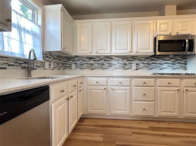 Photo - 12 Valley View Cir