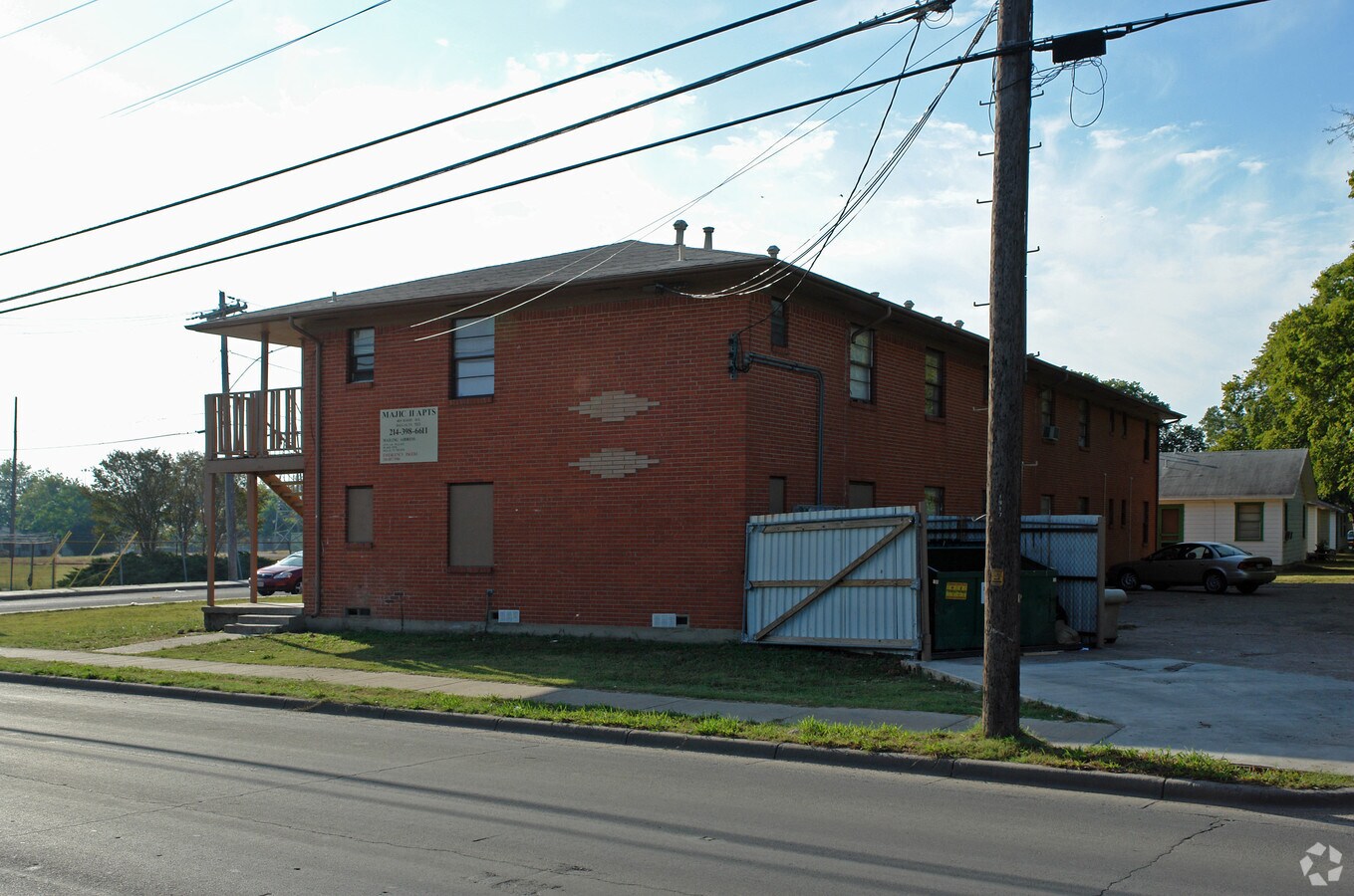 Photo - Majic II Apts