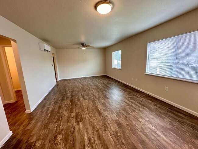 Photo - 1397 E Cypress Ave Unit A