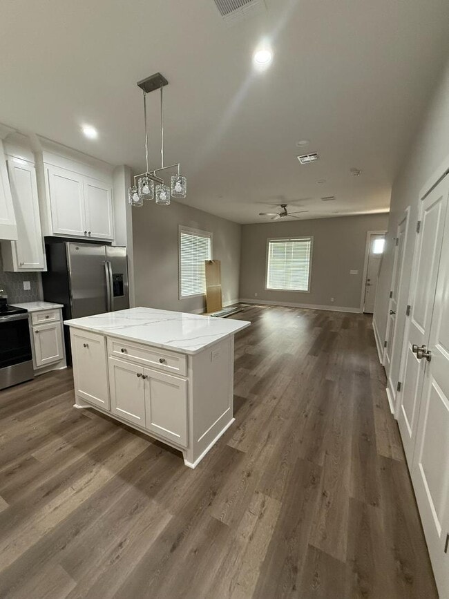 Photo - 4151 W Prien Lake Rd