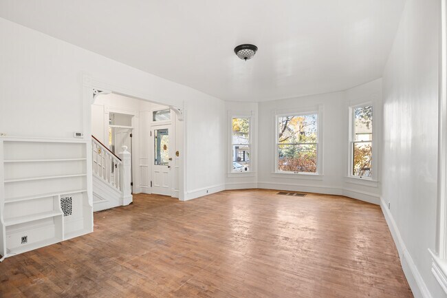 Photo - 212 N Monarch St