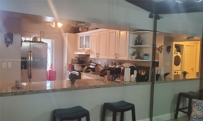 Photo - 213 Briarwood Cir