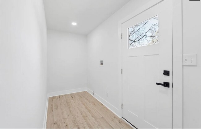 Photo - 20 4th Ave