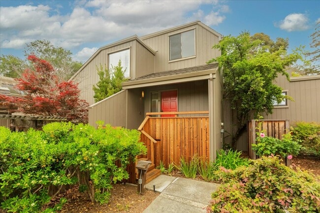 Photo - 4 Farm Rd Townhome