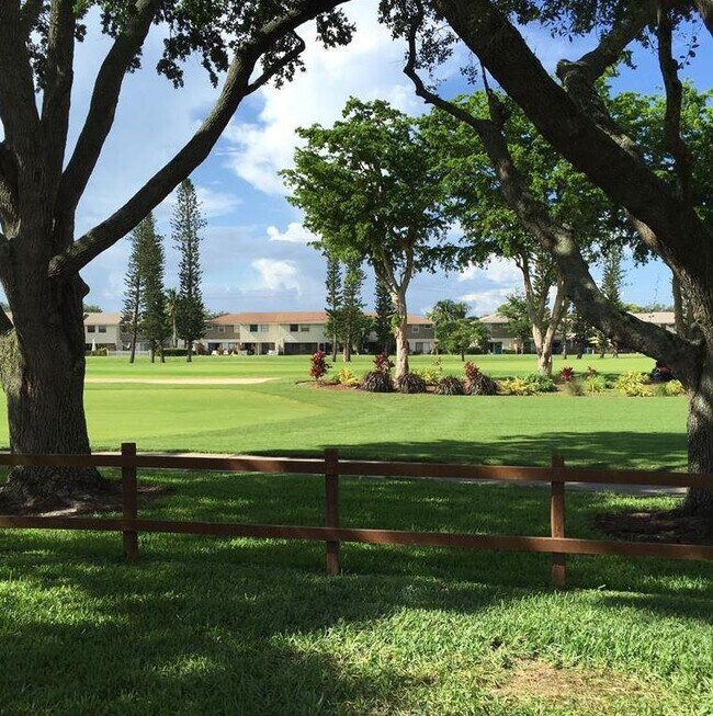 Photo - 10740 S Golfview Dr