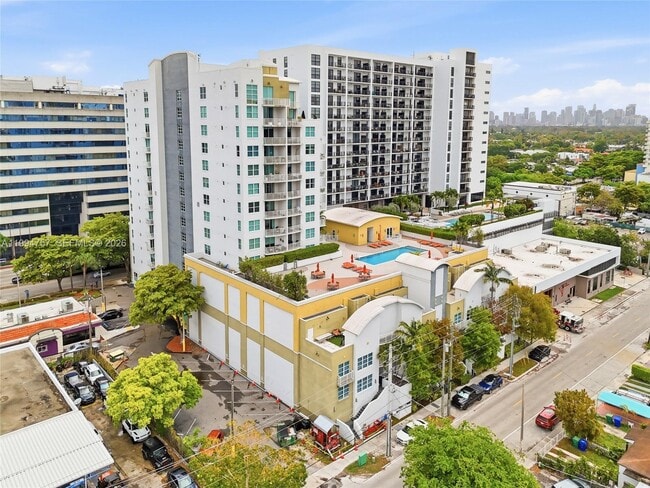 Building Photo - 3180 SW 22nd Terrace Unit 804