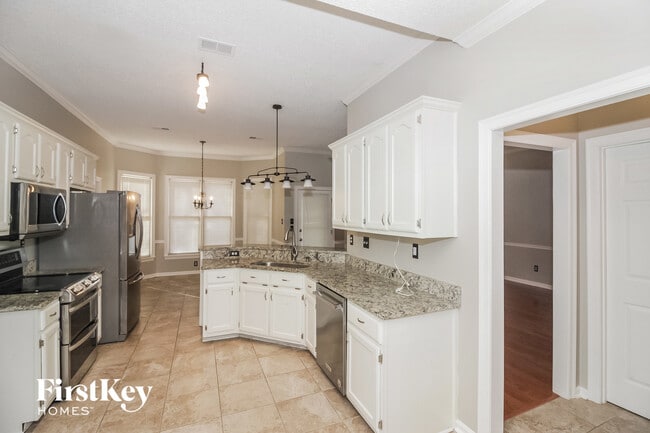 Photo - 719 Gable Ln