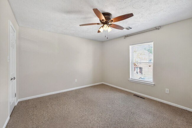 Photo - 19115 Keyturn Ln