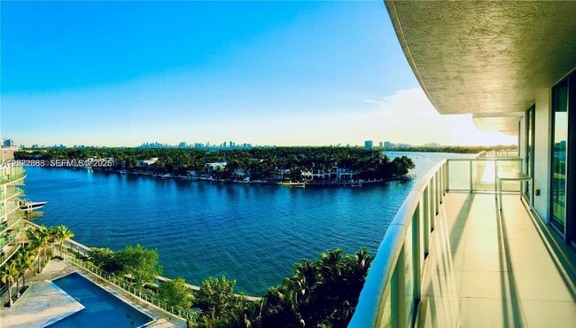 Building Photo - 6700 Indian Creek Dr Unit 904