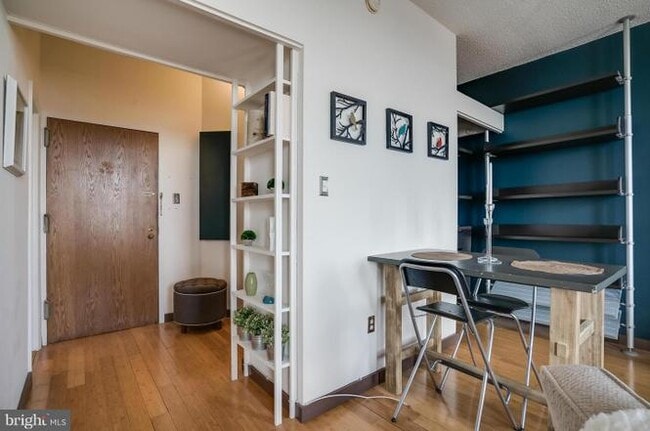 Photo - 1615 Q St NW Unit 1110