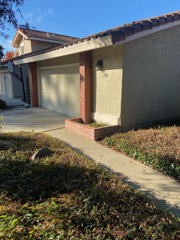 Photo - 359 Rivertree Way