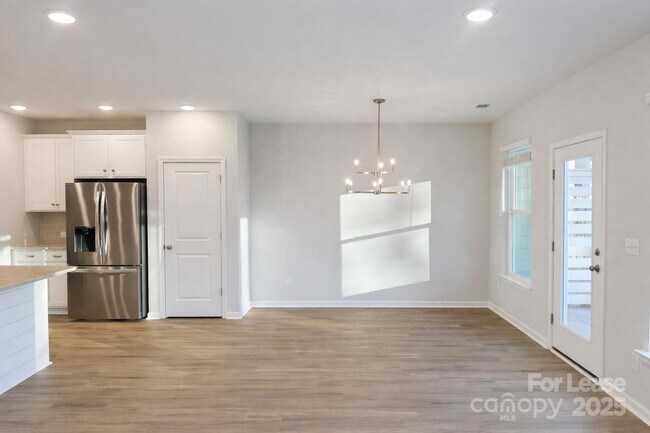 Photo - 209 Alluvium Ln