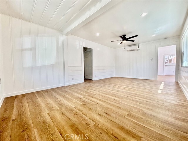 Photo - 910 Acacia Ave