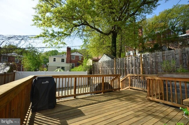 Photo - 3723 S Four Mile Run Dr