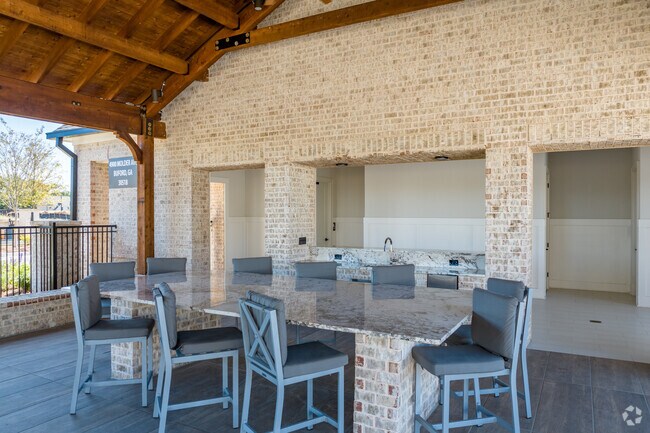 Pool Cabana - Heights at Millcroft