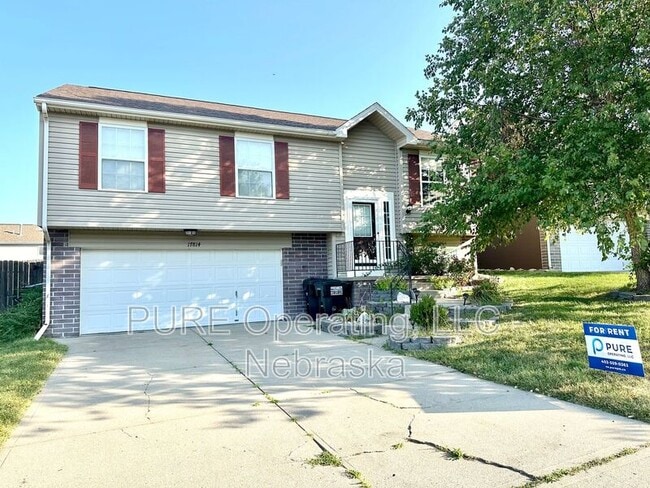 Building Photo - 17814 Olive St Rental