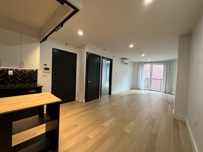 Photo - 154 Lenox Rd Unit 5