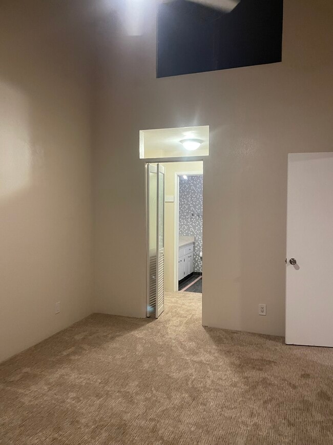 Photo - 2180 W Vineyard St Unit 308