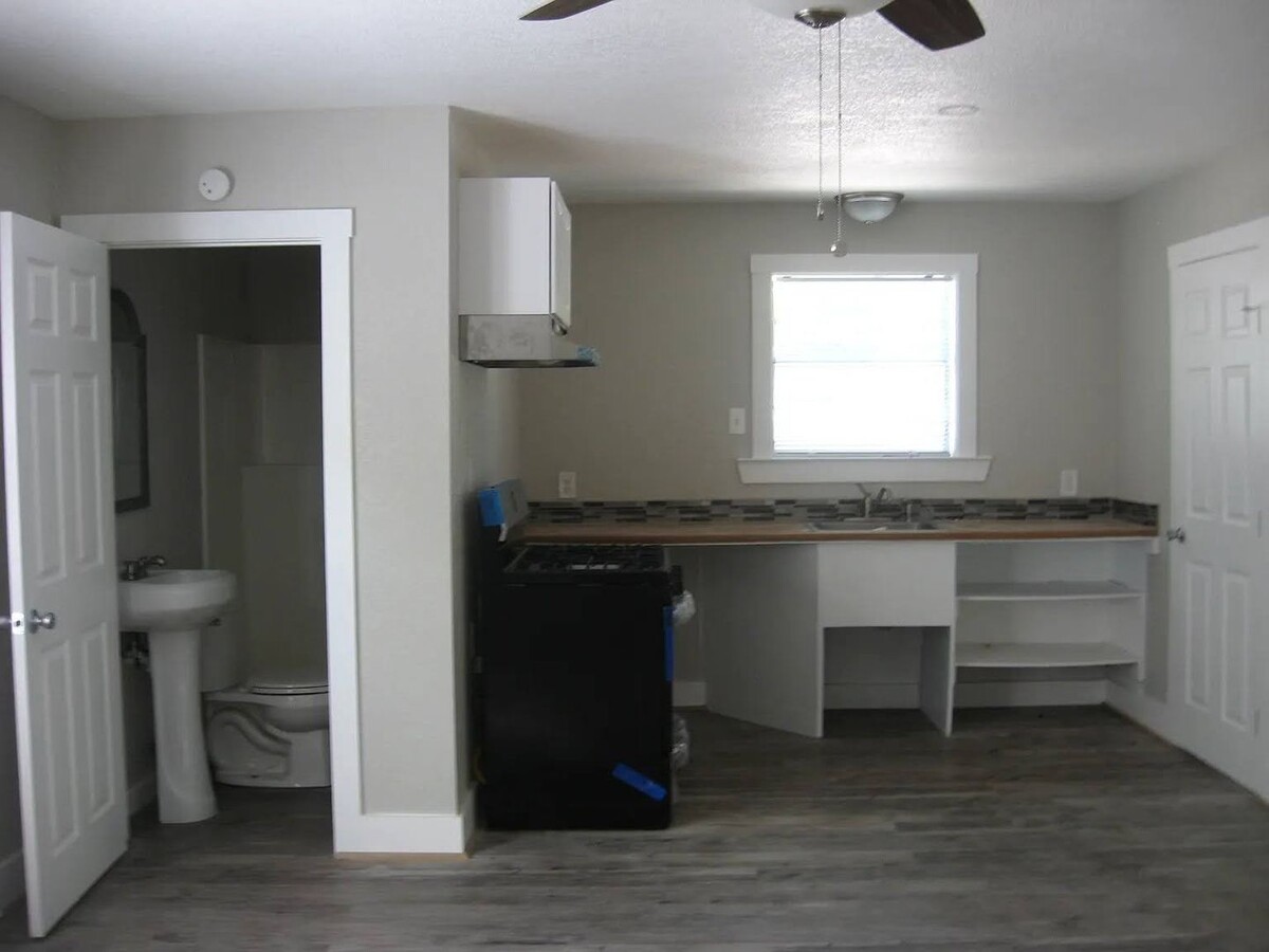 Photo - 1502 S 13th St Apartamento Unidad 1502 S 13th B