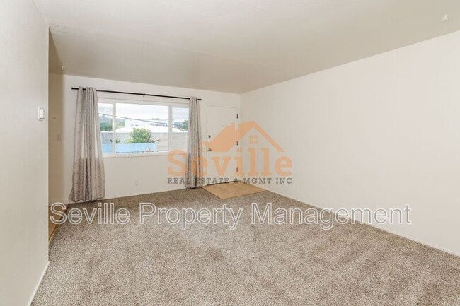Photo - 2950 Stanton St Unit Apt D