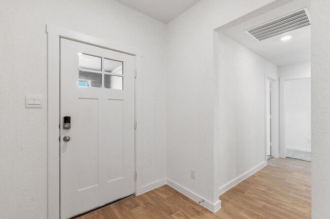 Photo - Luxurious 4 BR / 2 BA with THREE-CAR GARAGE - 2314 SF - Harmony Hills, Fredericksburg!