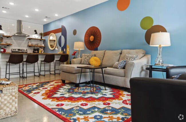Building Photo - 302 W 22nd St Unit ID1222874P Rental