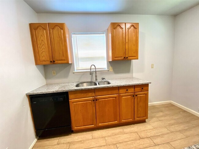 Photo - 1428 Big Bend Dr