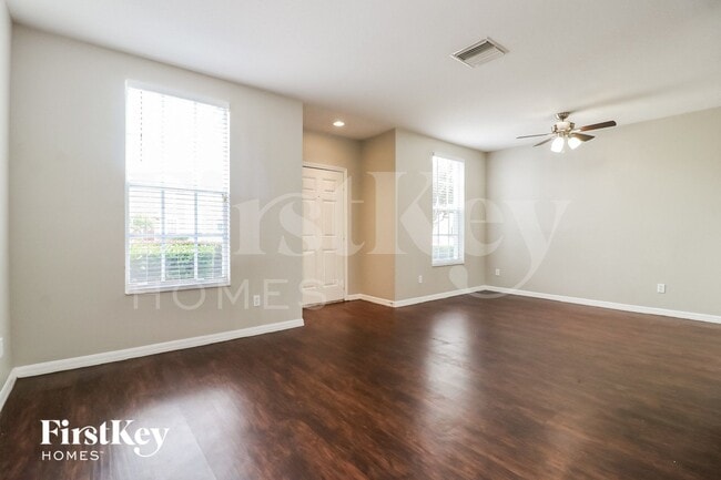 Photo - 1251 Charlesworth Dr