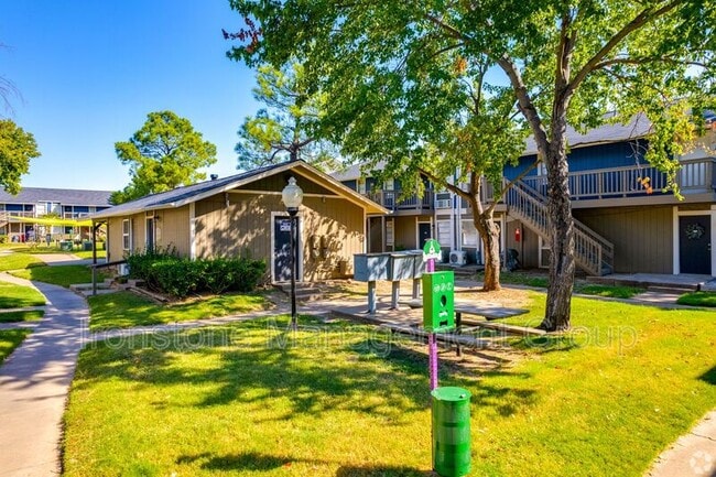 Photo - 4649 S Darlington Ave