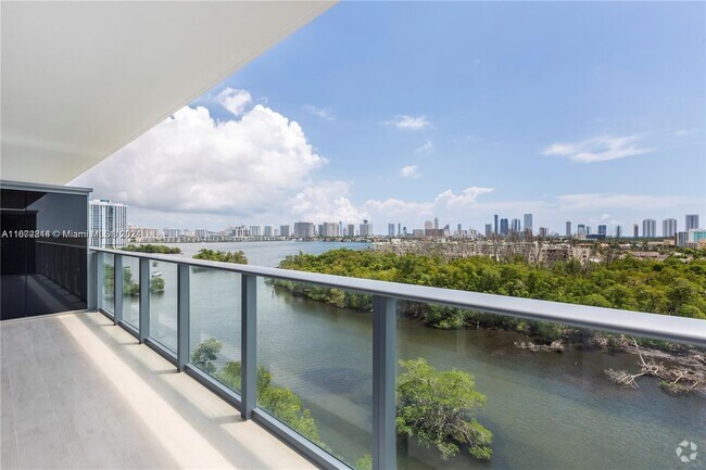 Building Photo - 16385 Biscayne Blvd Unit 920 Rental