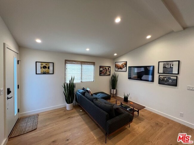 Photo - 4251 S Centinela Ave