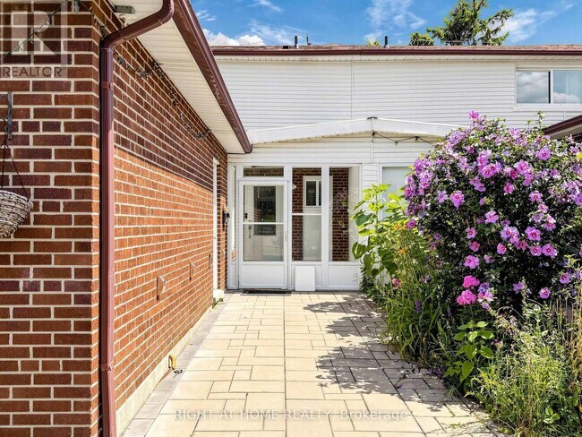 Photo - 148 Sexton Crescent