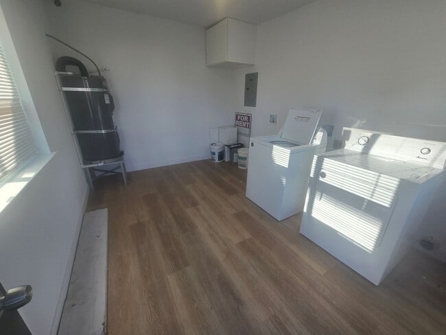 Photo - Freshly Remodeled Studio! Unit 2