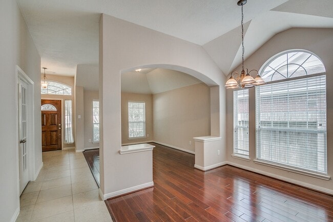Photo - 10914 Tattershall Ln