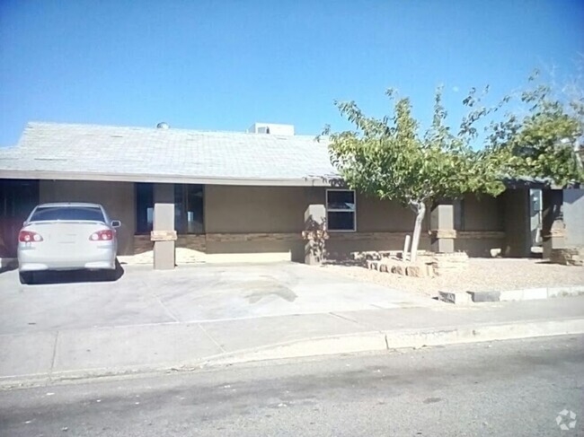 Building Photo - Charming Single-Story Home in the Heart of...