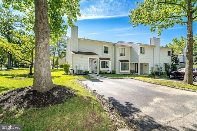 Photo - 251 Fir Tree Ct