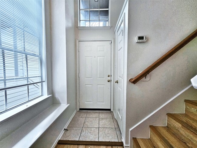 Photo - 127 Anise Tree Pl