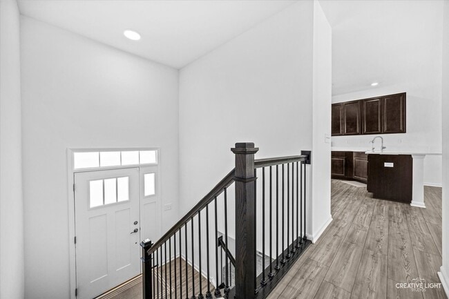 Photo - 1097 Moraine Dr