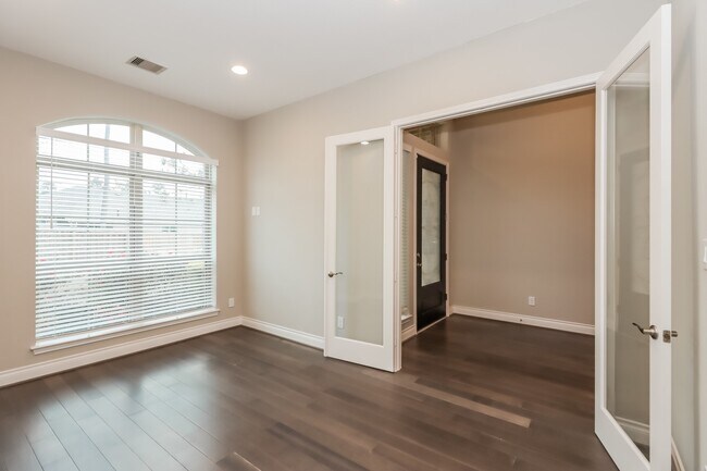 Photo - 8100 Tyrell Hgts Rd