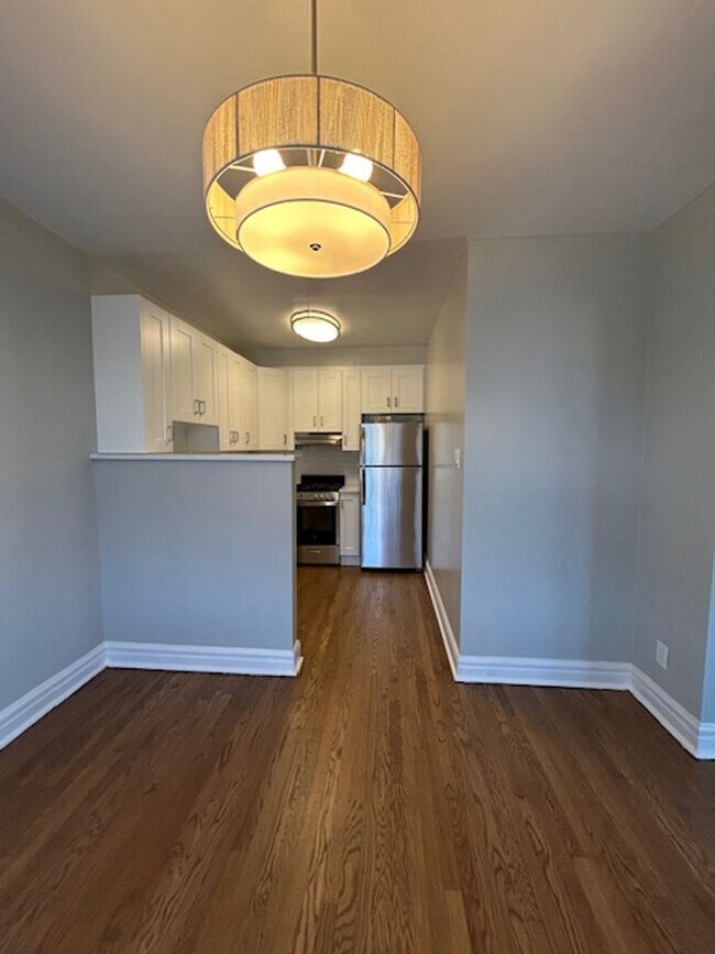 Photo - Edgewater Studio with Heat and Cooking Gas Included ~ No Security Deposit ~ Cat Friendly *ONE MON... Unit 1601-2A