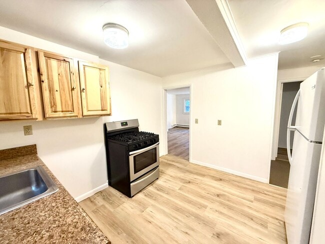 Photo - 473 Wilbur Ave Unidad 1