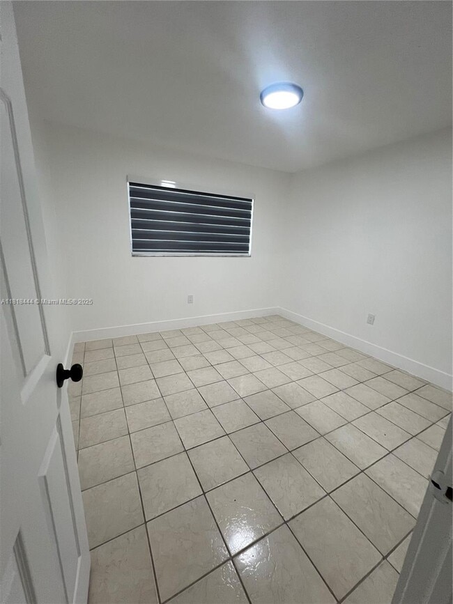 Photo - 590 NW 65th St Apartamento Unidad 3