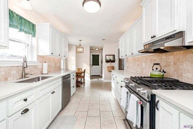 Photo - 10859 Cal Rd