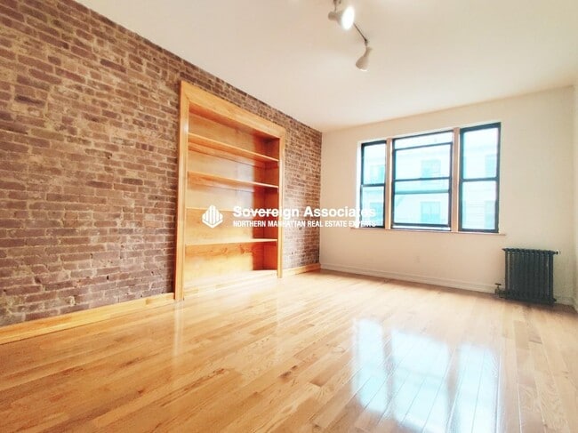 Building Photo - 715 W 172nd St Rental