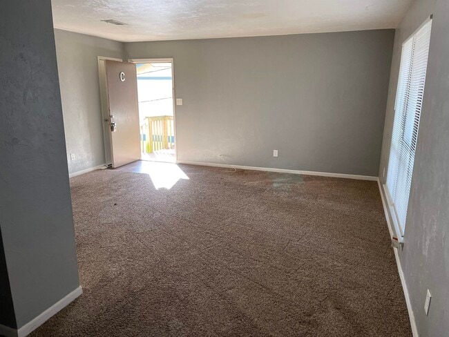 Photo - 2010 Bradford Ct