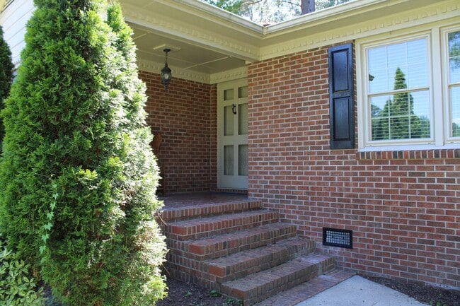 Photo - 1409 Chesnee Dr