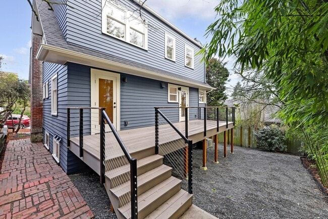 Photo - 4bd/3.25ba Seattle Home