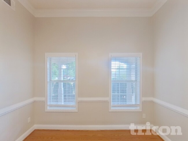 Photo - 122 Ivy Trce